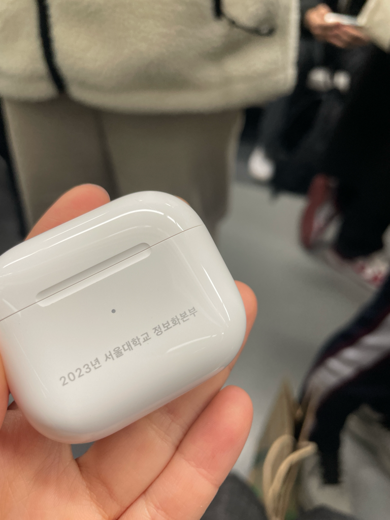 미리 고지되지 않은 에어팟 각인 거래 ㅣ 궁금할 땐, 아하!