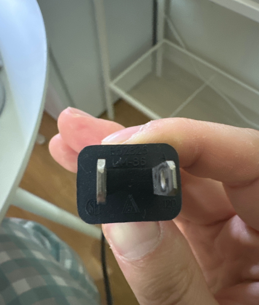 프리볼트 아닌 110v플러그 사용법 ㅣ 궁금할 땐, 아하!